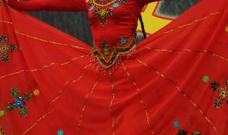 新疆维吾尔族舞蹈 新疆维吾尔族舞蹈